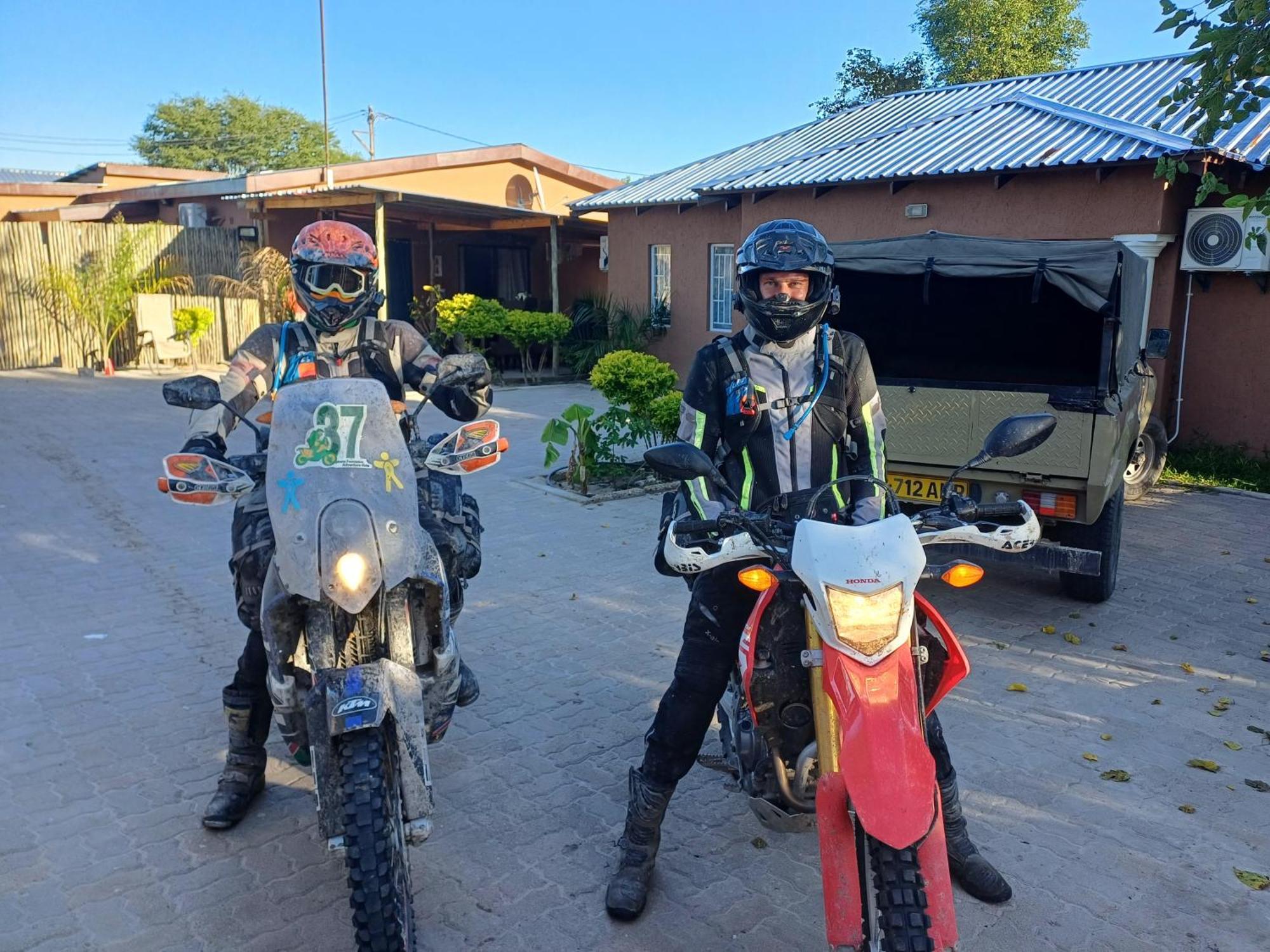 Jayla Homestay Maun Luaran gambar